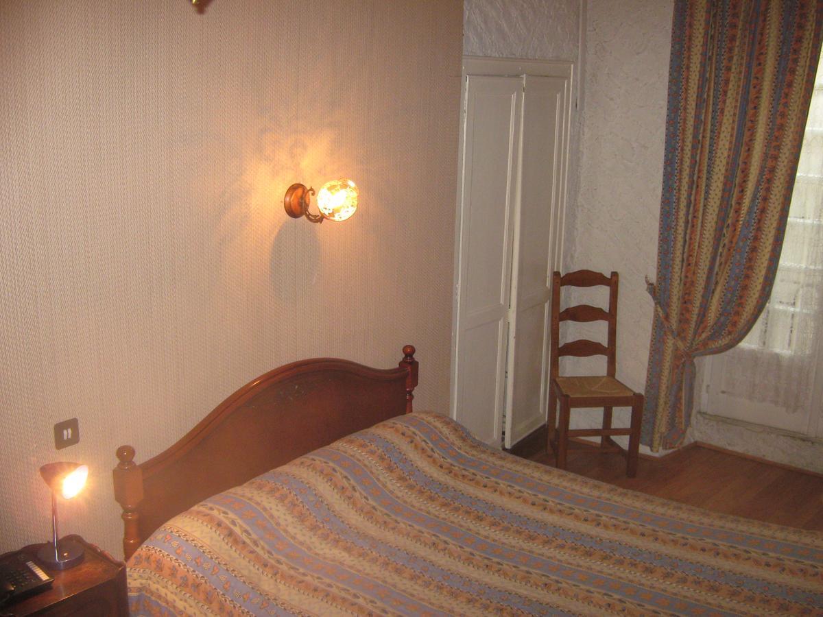 Logis Hotel Restaurant La Chaumiere تورنو-سور-رون المظهر الخارجي الصورة