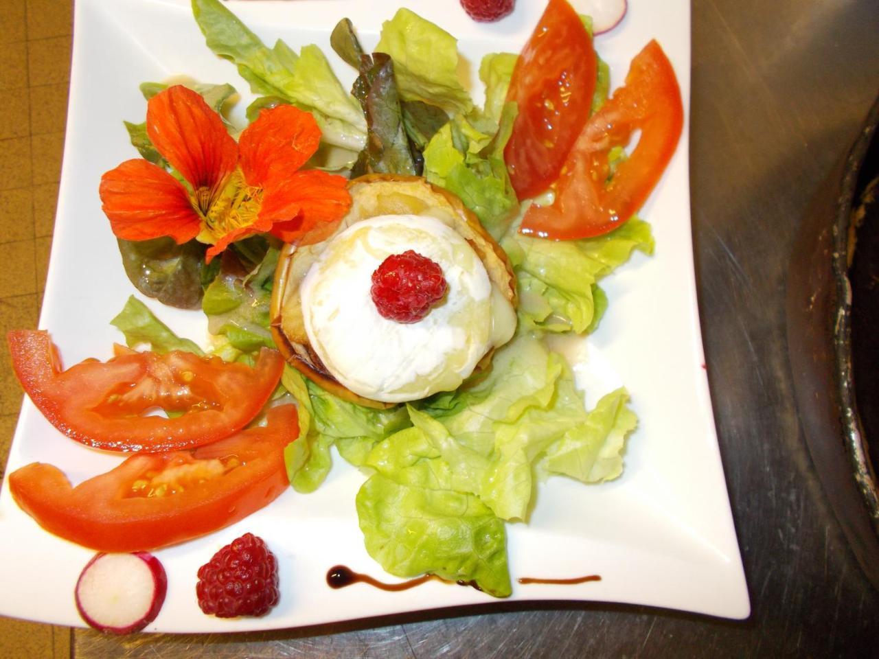 Logis Hotel Restaurant La Chaumiere تورنو-سور-رون المظهر الخارجي الصورة